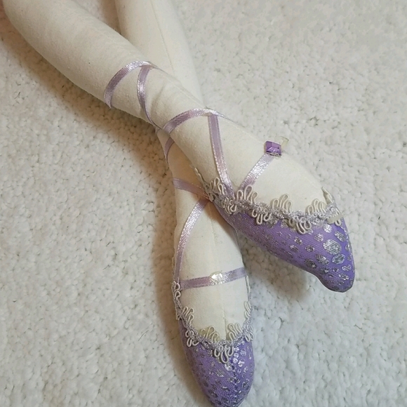 Ballerina Fairy Doll - Picture 4 of 7